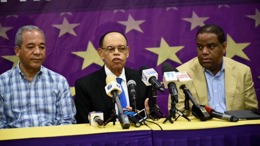 Comisión electoral del PLD da su respaldo a la JCE por los resultados de las primarias Comisión electoral del PLD da su respaldo a la JCE por los resultados de las primarias