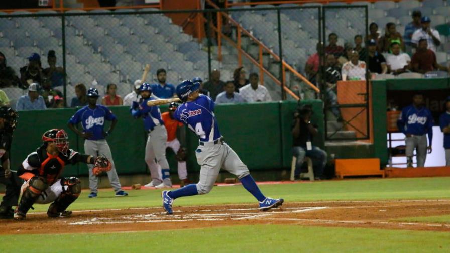 El Licey se estrena con victoria y manda a los Toros al sótano
