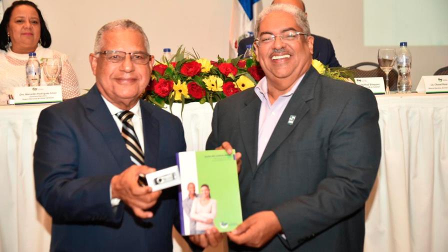 Ministerio de Salud entrega 13 nuevas guías y protocolos de atención sanitaria