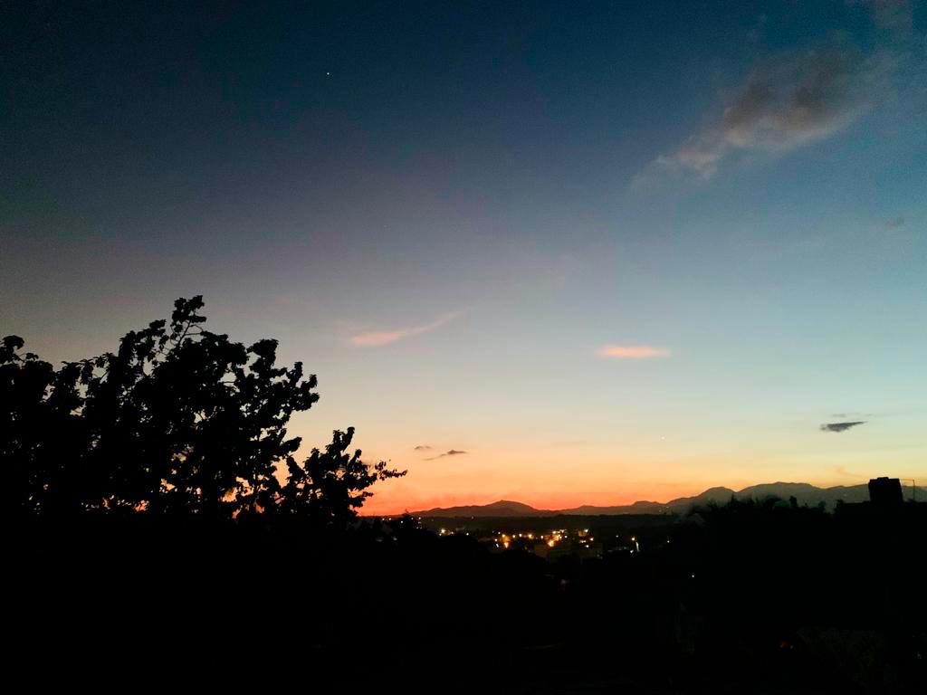 Desde finales de octubre se pueden apreciar los ocasos más tempranos del año.