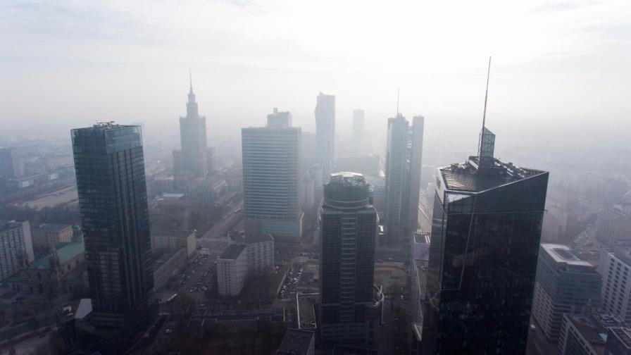 Varsovia anuncia medidas para combatir el smog