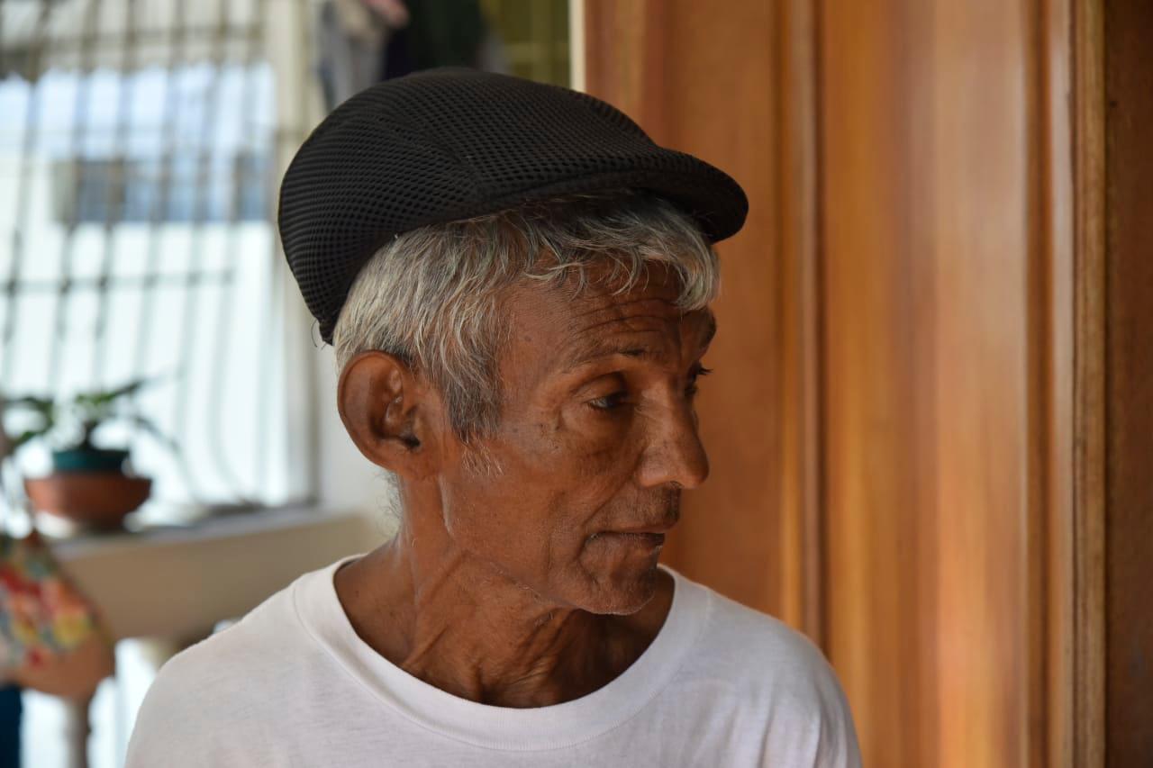 Juan Rosa, uno de los campesinos de 76 años de edad. 