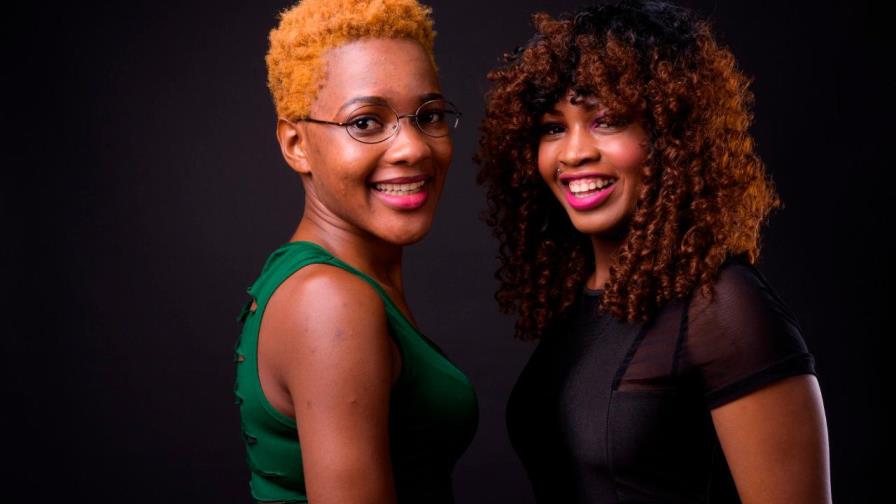 El cambio en la orientación sexual de los adolescentes es más común en las chicas, según estudio