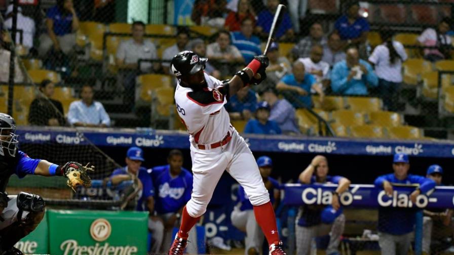 Melky Mesa decide y el Escogido frenó la racha del Licey