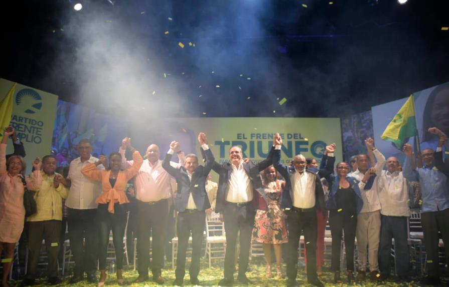 Frente Amplio proclama a Luis Abinader como su candidato presidencial