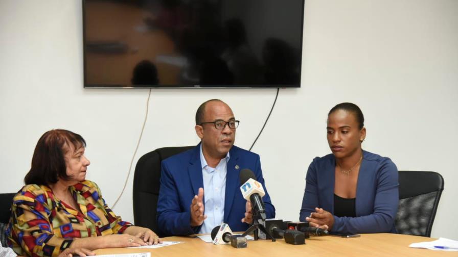 Profesores de la UASD regresan a las aulas, pero advierten continuarán su lucha 