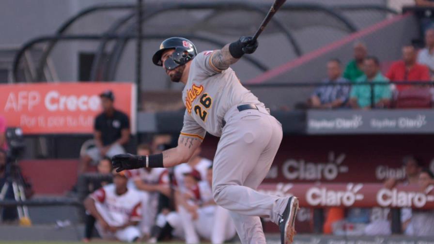 Las Águilas Cibaeñas prolongan su racha y complican más a los Gigantes