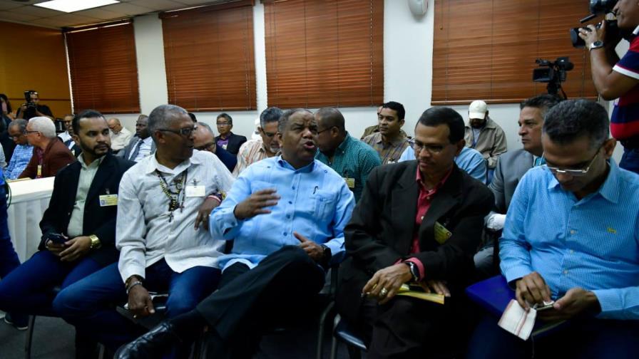 Delegados de los partidos políticos expresaron sus observaciones a la Junta