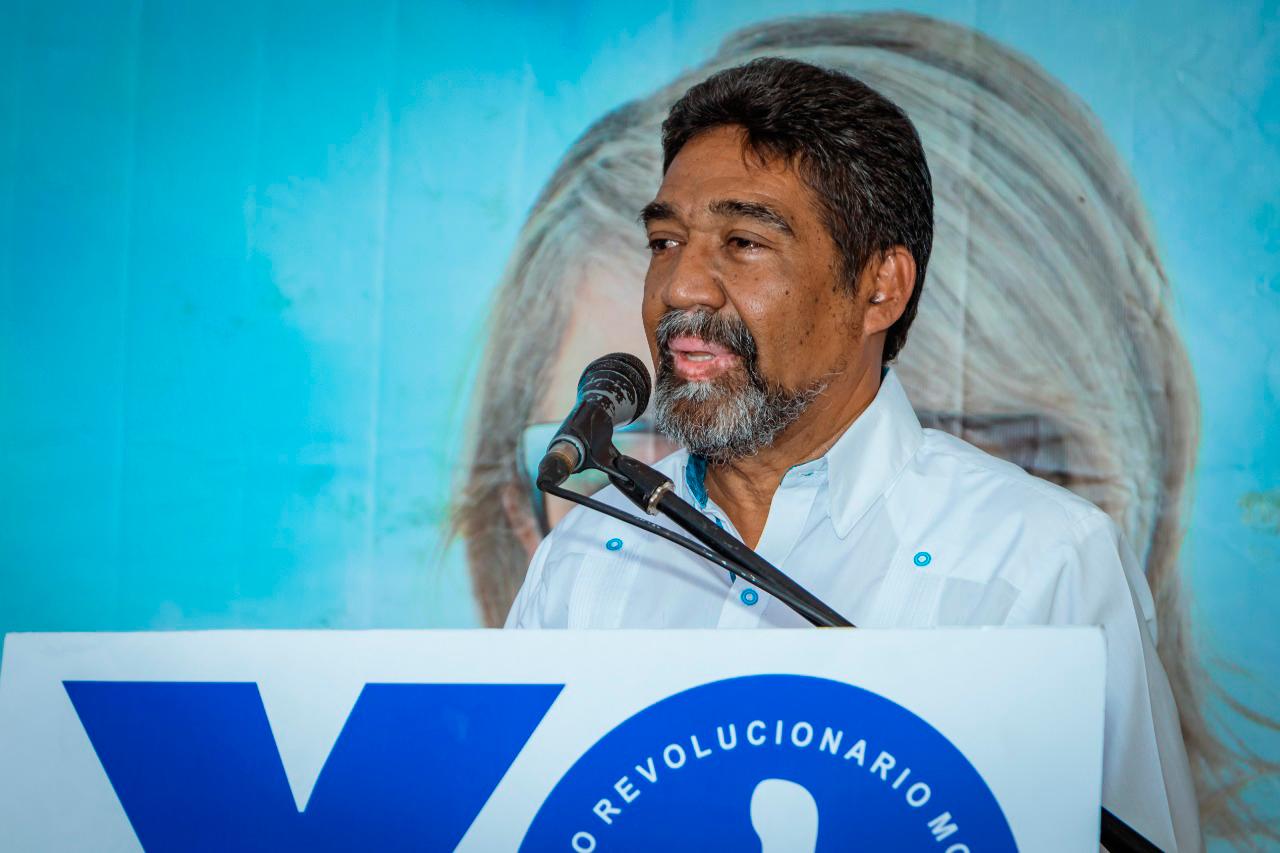  José Ignacio Morales (el Artístico).