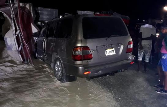 Colisión entre tres vehículos en cruce de Ocoa no dejó muertos, solo lesionados Colisión entre tres vehículos en cruce de Ocoa no dejó muertos, solo lesionados