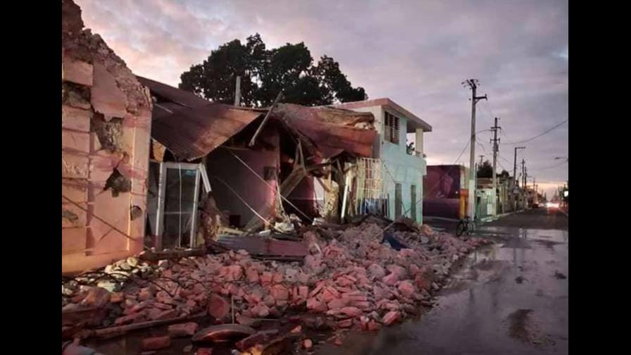 Puerto Rico busca recobrar energía tras sismo que dejó un muerto y 346 refugiados