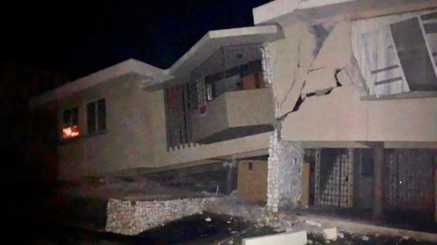 Unas 15 viviendas colapsaron en un municipio de Puerto Rico por fuerte sismo