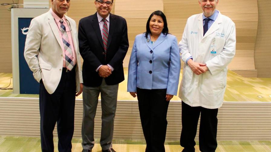 Médicos residentes de Cedimat aprueban el examen del American College of Cardiology con notas sobresalientes