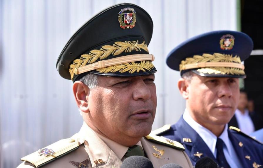 Ministro de Defensa dice 58 mil militares vigilarán colegios electorales durante elecciones municipales 