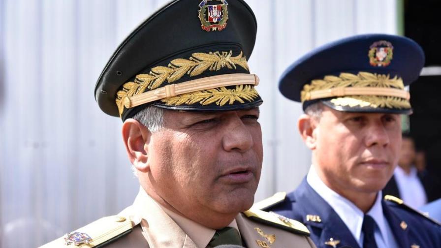 Ministro de Defensa dice 58 mil militares vigilarán colegios electorales durante elecciones municipales 