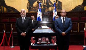 Cámara de Diputados rinde honras fúnebres a legislador Héctor Peguero Maldonado