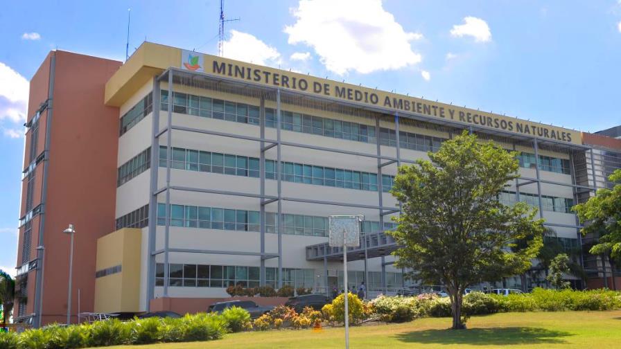 Medio Ambiente felicita iniciativa de Cervecería sobre problemática del plástico en RD 