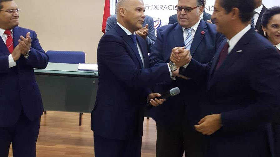 La FIFA ofrece apoyo a Fedofútbol para mejoría infraestructuras y  desarrollo