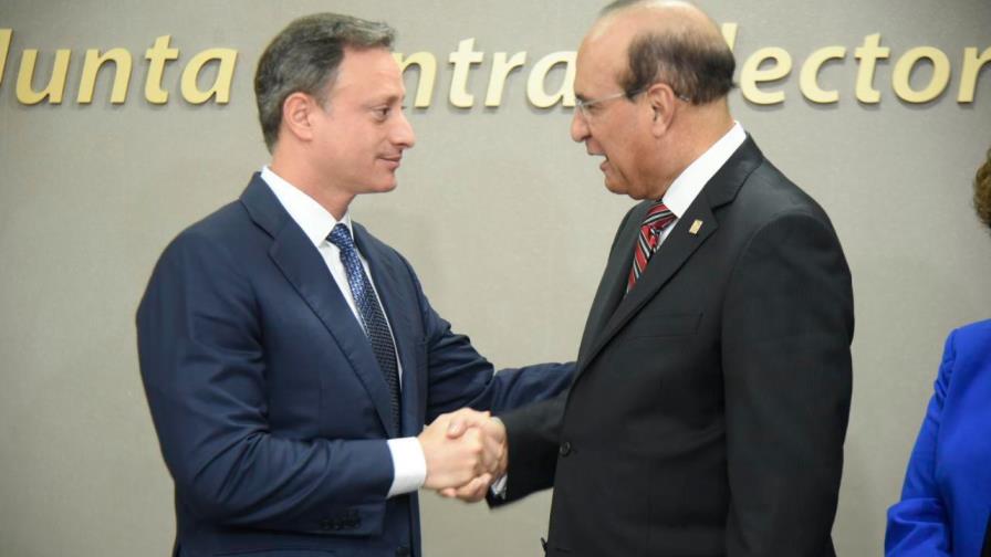 Jean Alain Rodríguez da garantías de que perseguirá y sancionará delitos electorales