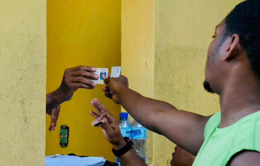 Las modalidades de comprar el voto en la República Dominicana