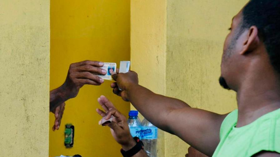 Las modalidades de comprar el voto en la República Dominicana Las modalidades de comprar el voto en la República Dominicana