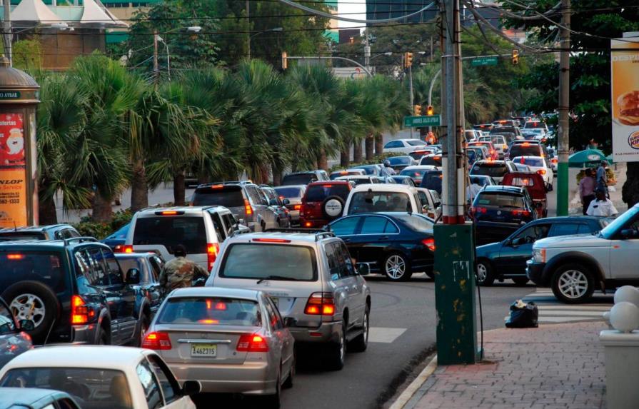 Los dominicanos financiaron cerca de 94,000 vehículos de enero a noviembre