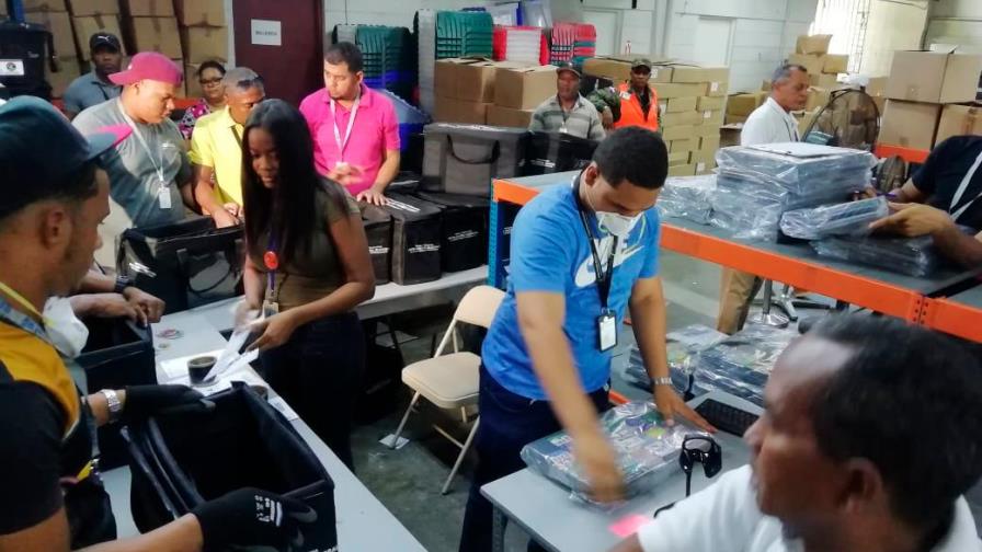 La Junta empieza a despachar valijas con materiales para elecciones municipales La Junta empieza a despachar valijas con materiales para elecciones municipales