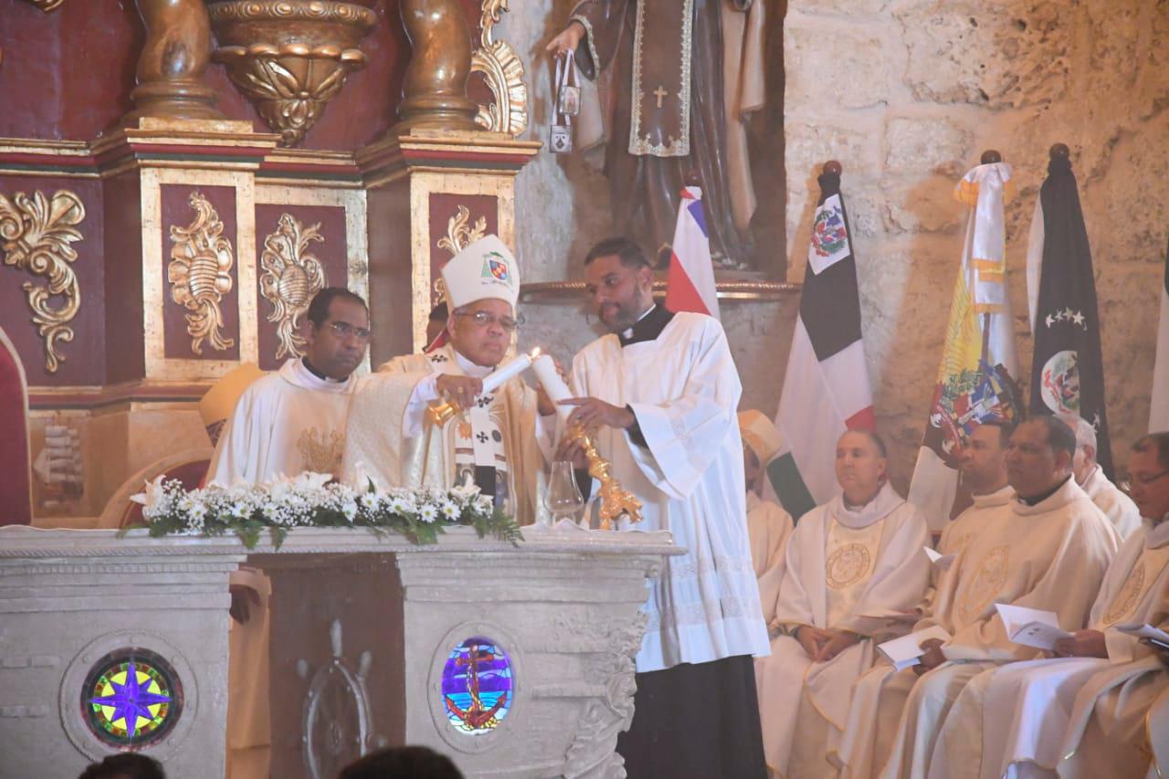 Monseñor Francisco Ozoria.