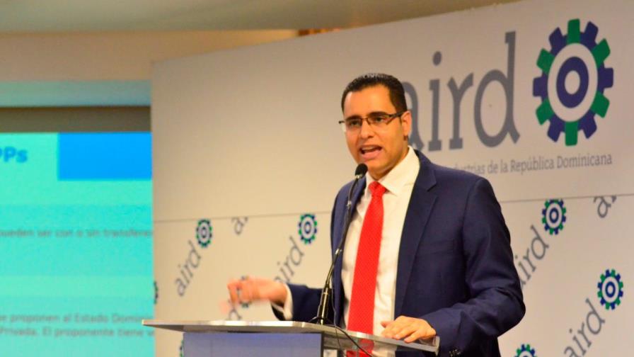 Ministro de Economía resalta importancia del proyecto de Ley de Alianzas Público-Privadas Ministro de Economía resalta importancia del proyecto de Ley de Alianzas Público-Privadas