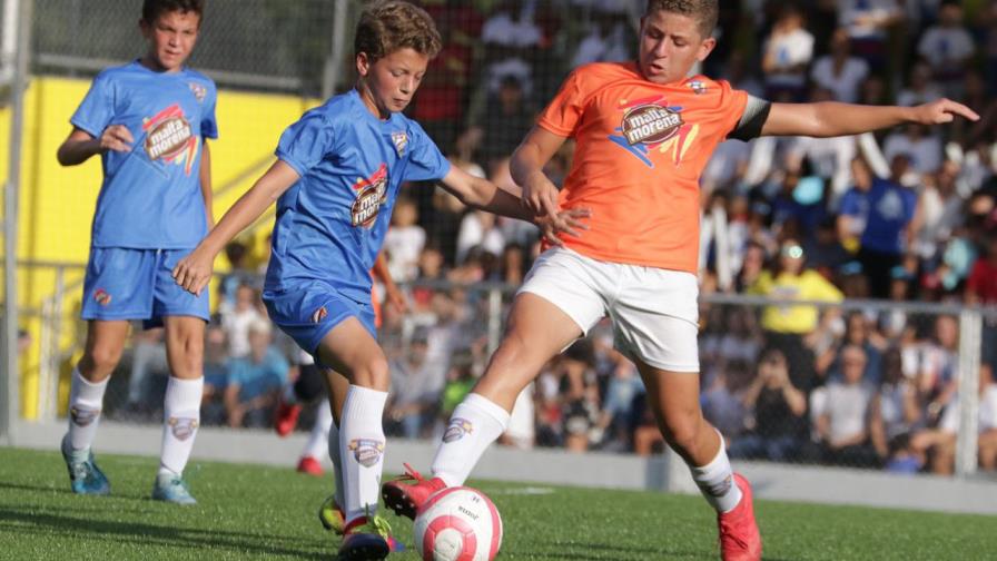 Copa colegial de fútbol premiará ganadores con viaje a España Copa colegial de fútbol premiará ganadores con viaje a España