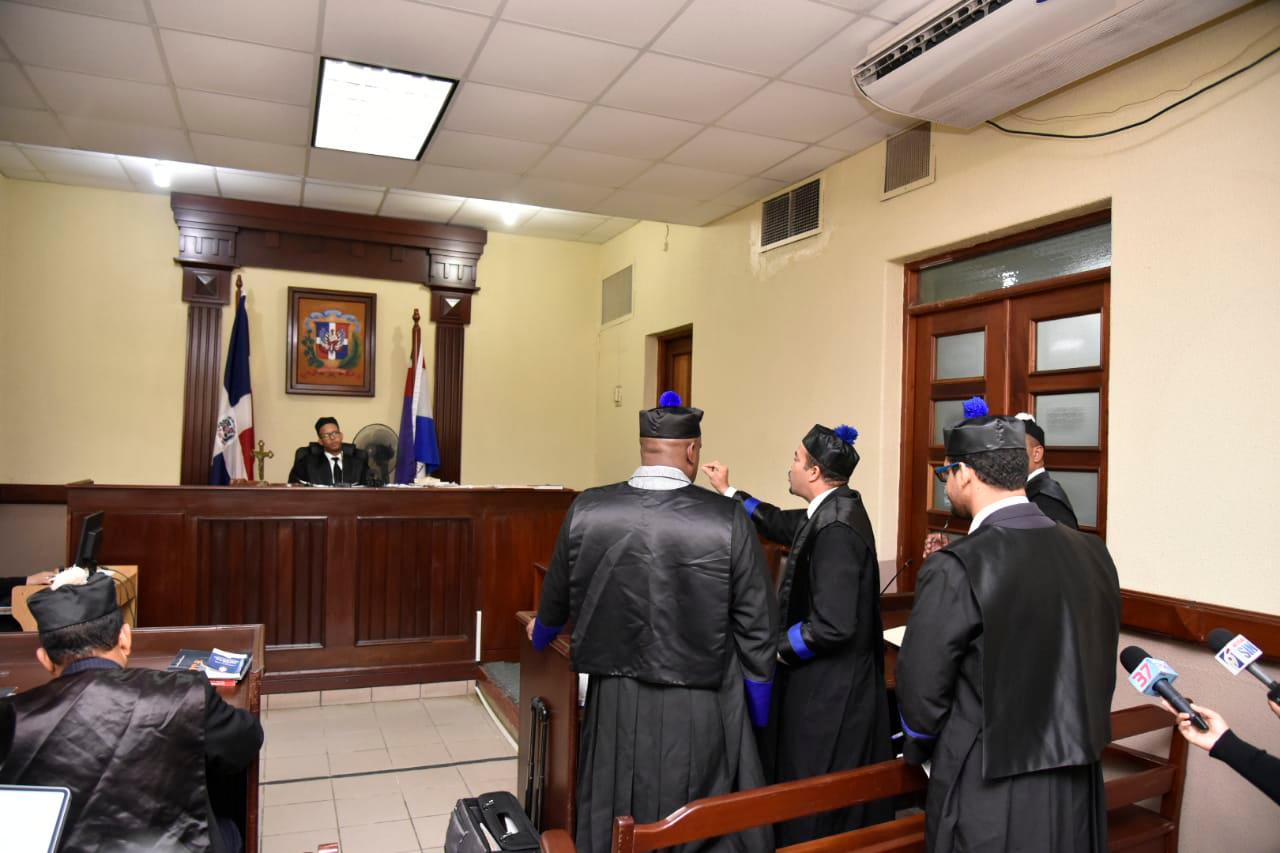 Audiencia de reconocimiento del recurso de Habeas Corpus que busca que sea dejado en libertad el coronel Ramón Guzmán Peralta y a Manuel Antonio Regalado, técnico de la empresa Claro.