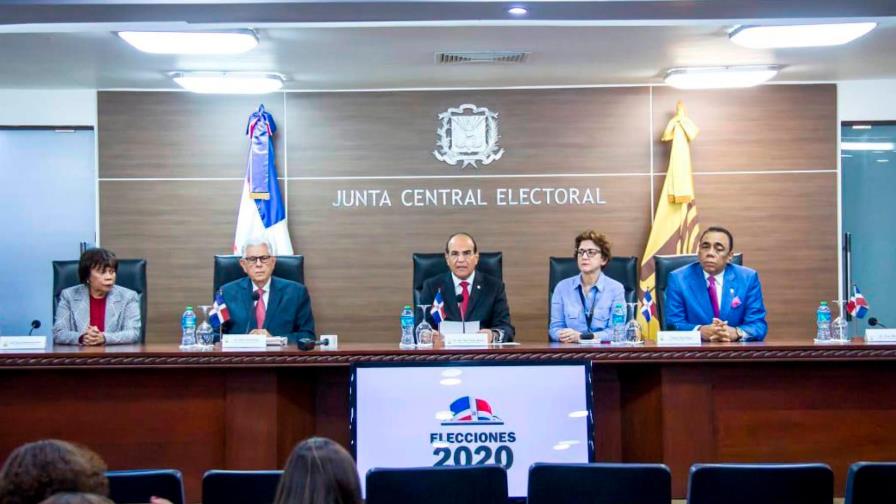 JCE amplía hasta este martes plazo de alianzas para elecciones de mayo