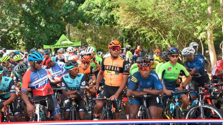 Inauguran la vuelta ciclística Independencia Nacional Inauguran la vuelta ciclística Independencia Nacional