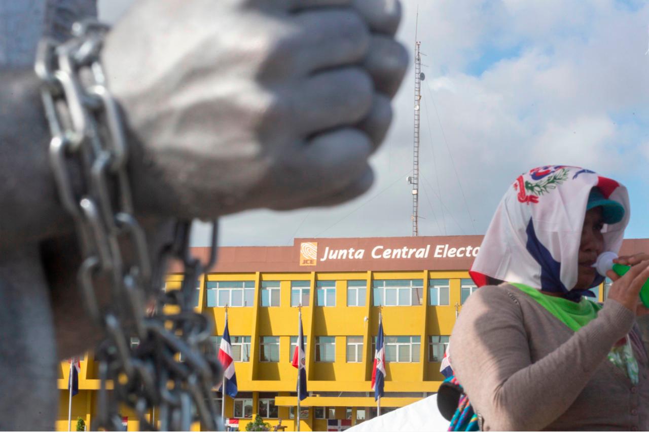 Las cadenas han sido un tema recurrente. 