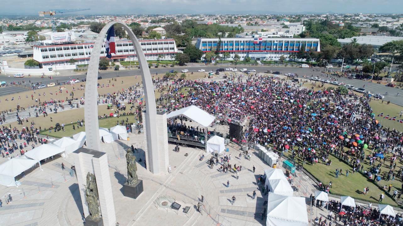 Vista aérea del Trabucazo 2020 en la Plaza de la Bandera