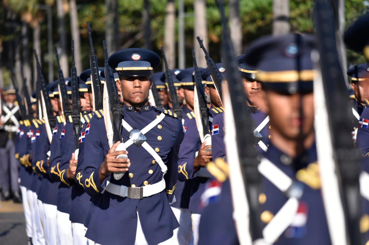 Desfile militar en conmemoración del 176 Aniversario de la Independencia de RD
