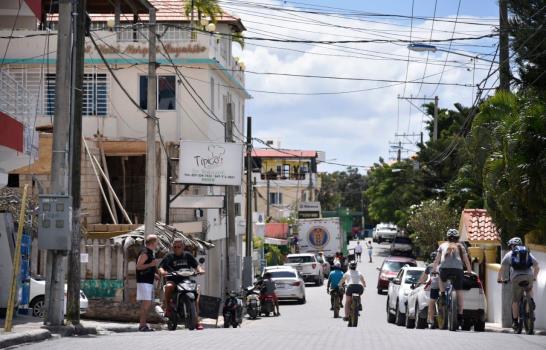 Bajan ventas en negocios de Bayahíbe, donde se reportó primer caso coronavirus