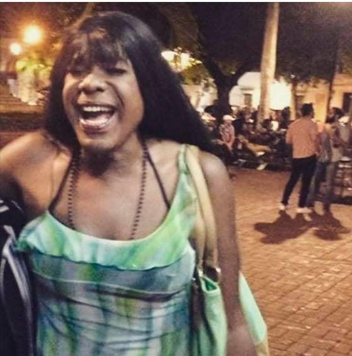 Una mujer trans fue encontrada muerta en un parque de la Zona Colonial