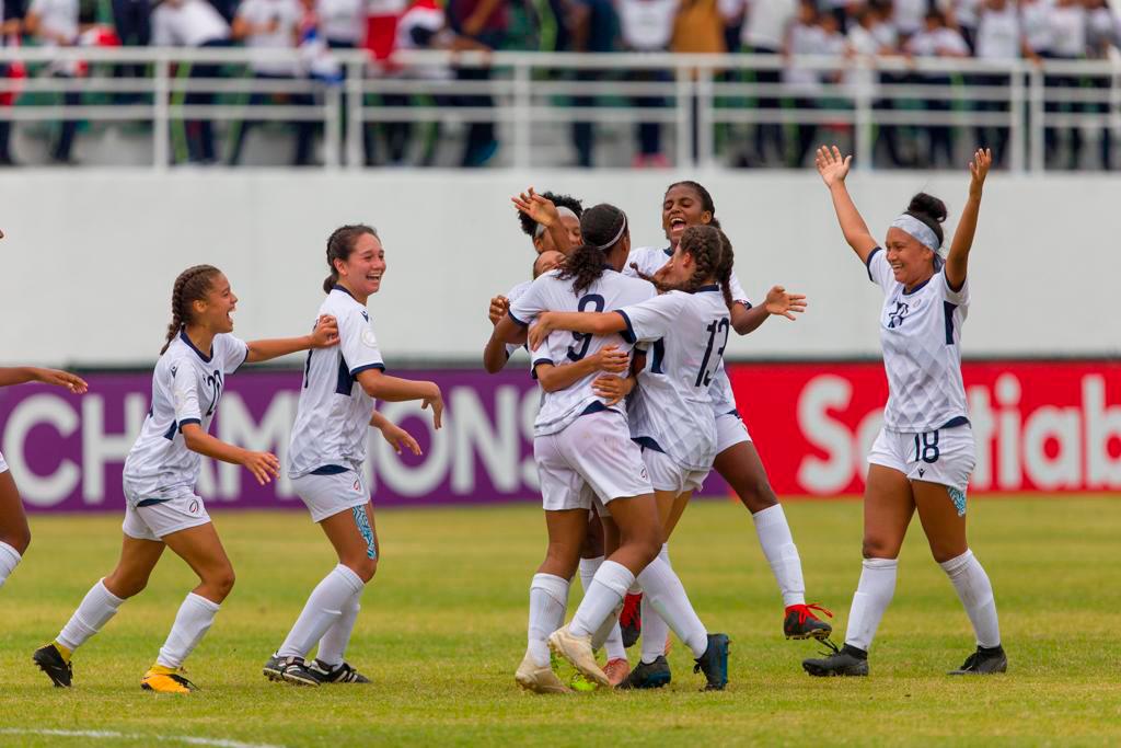 Selección femenina de fútbol hace historia al pasar a semifinal del Premundial sub-20