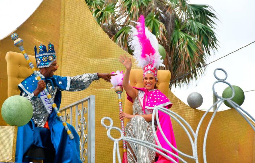 Pamela Sued y Cachón encabezan el Desfile Nacional de Carnaval 