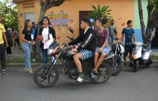 En San Cristóbal el motoconcho hace su agosto en las elecciones municipales En San Cristóbal el motoconcho hace su agosto en las elecciones municipales