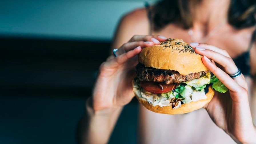 McDonalds solo ofrecerá comida para llevar o por delivery