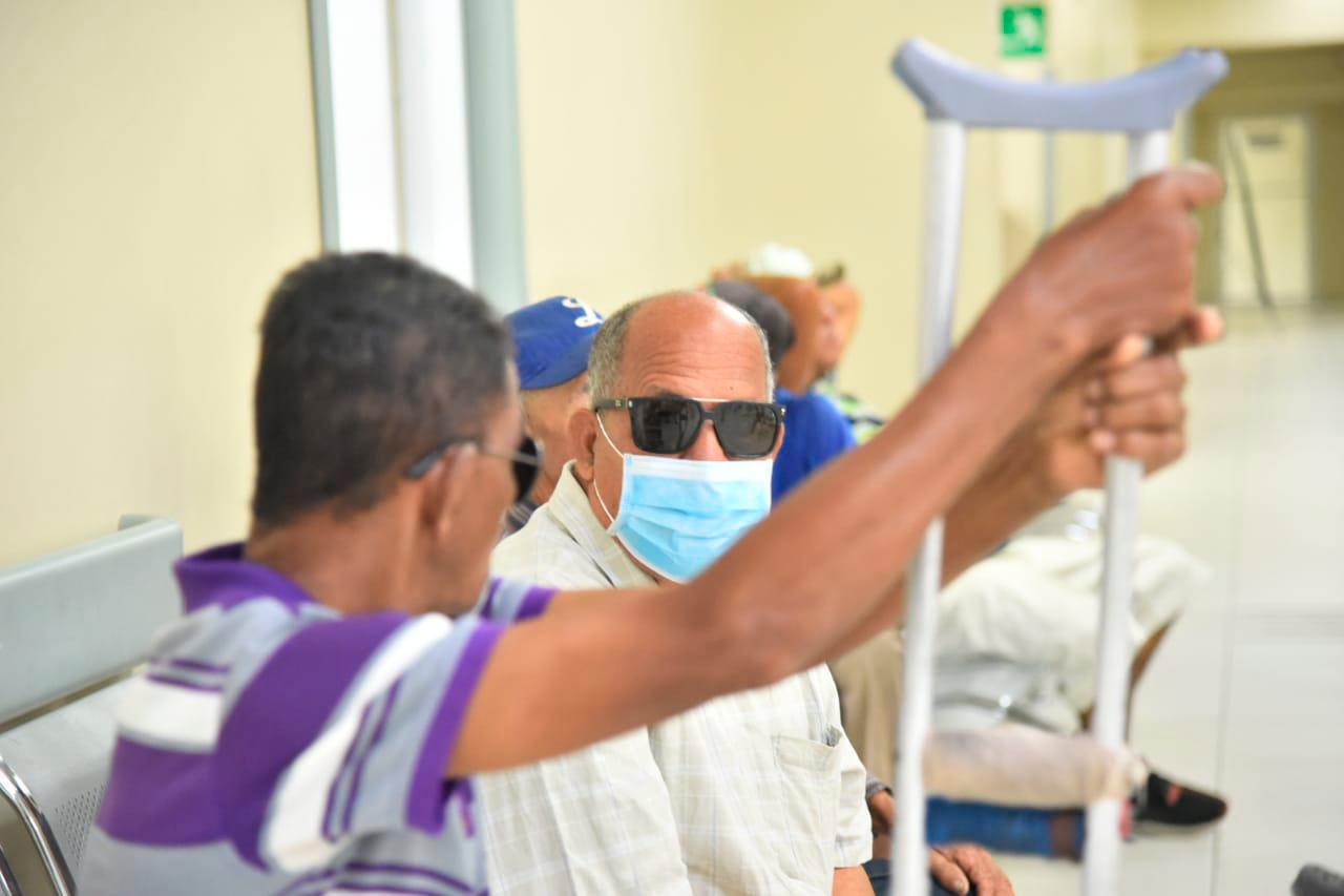 Estos son de los pocos pacientes que asistieron al hospital Francisco Moscoso Puello.