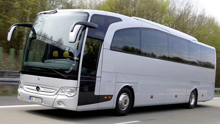 Autobuses de Nueva York solo montarán pasajeros por la puerta trasera Autobuses de Nueva York solo montarán pasajeros por la puerta trasera