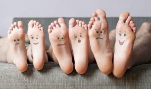 Cuida tus pies desde la comodidad de tu hogar