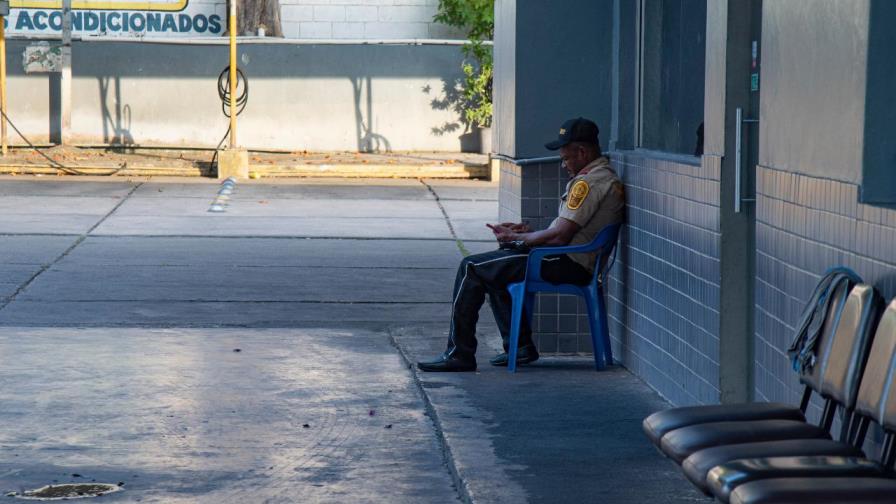 Economistas advierten que el impacto de la crisis sanitaria sobre la economía ha sido grave Economistas advierten que el impacto de la crisis sanitaria sobre la economía ha sido grave