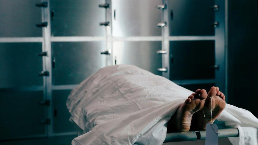 Muere preso rociado con gas pimienta en su celda en Nueva York