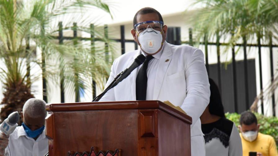 Carlos Guzmán pide a Dios la sabiduría del rey Salomón para dirigir alcaldía de Santo Domingo Norte 