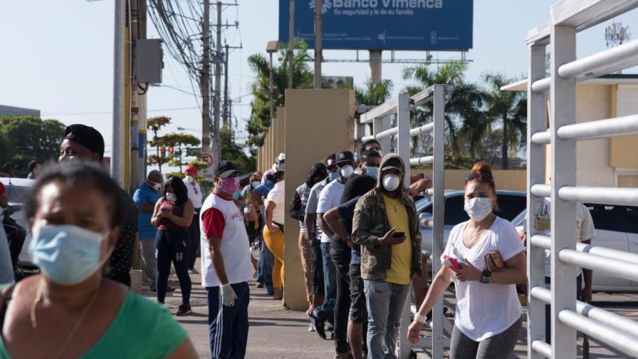 La pandemia provoca una caída de 21 % en el envío de remesas hacia República Dominicana