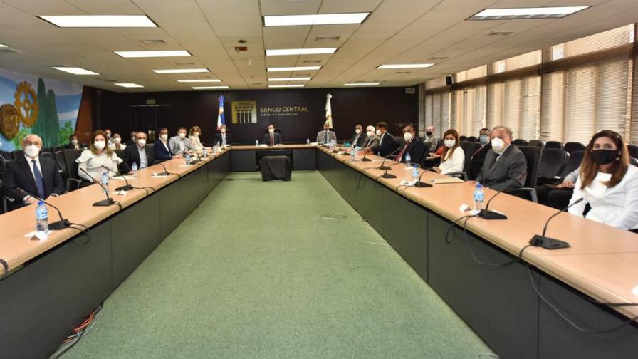 Gobierno prepara un plan de estímulo económico para apoyar la reapertura tras la pandemia